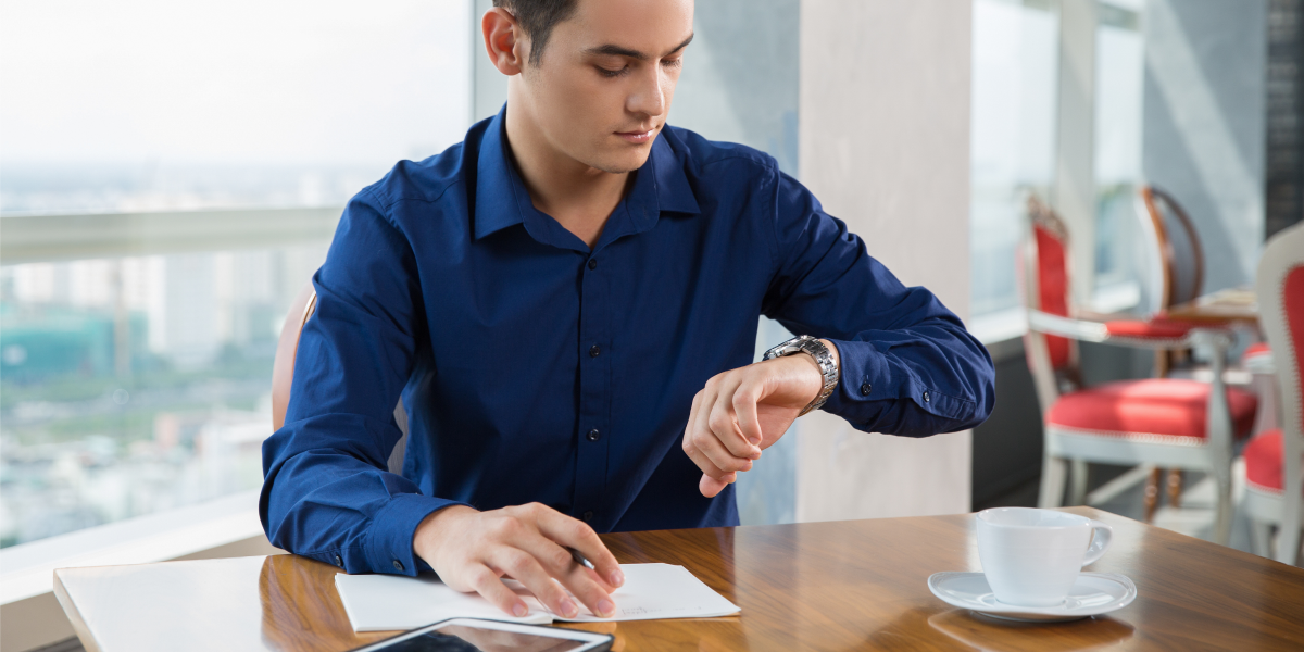 El derecho a revisar tu registro horario: qué pueden exigir los trabajadores en España